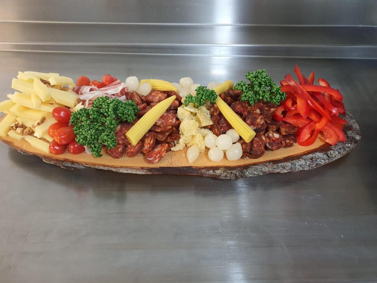Hotel-Restaurant-Linde Gundlischwand Ngoại thất bức ảnh